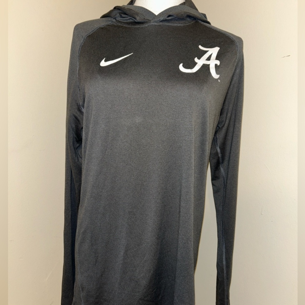 Nike Men’s Alabama Crimson Tide Dri-FIT long-sleeve hooded top